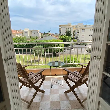 Bright And Spacious 1 Bedroom With Sofa Bed In Living , French Riviera * סאן-לורן-דו-ואר